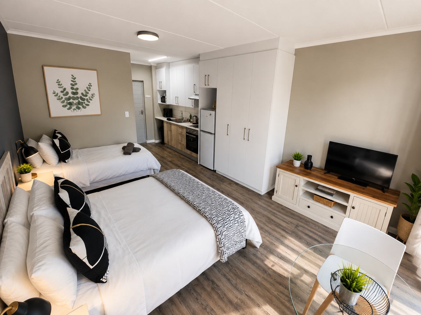 Room (Overview)