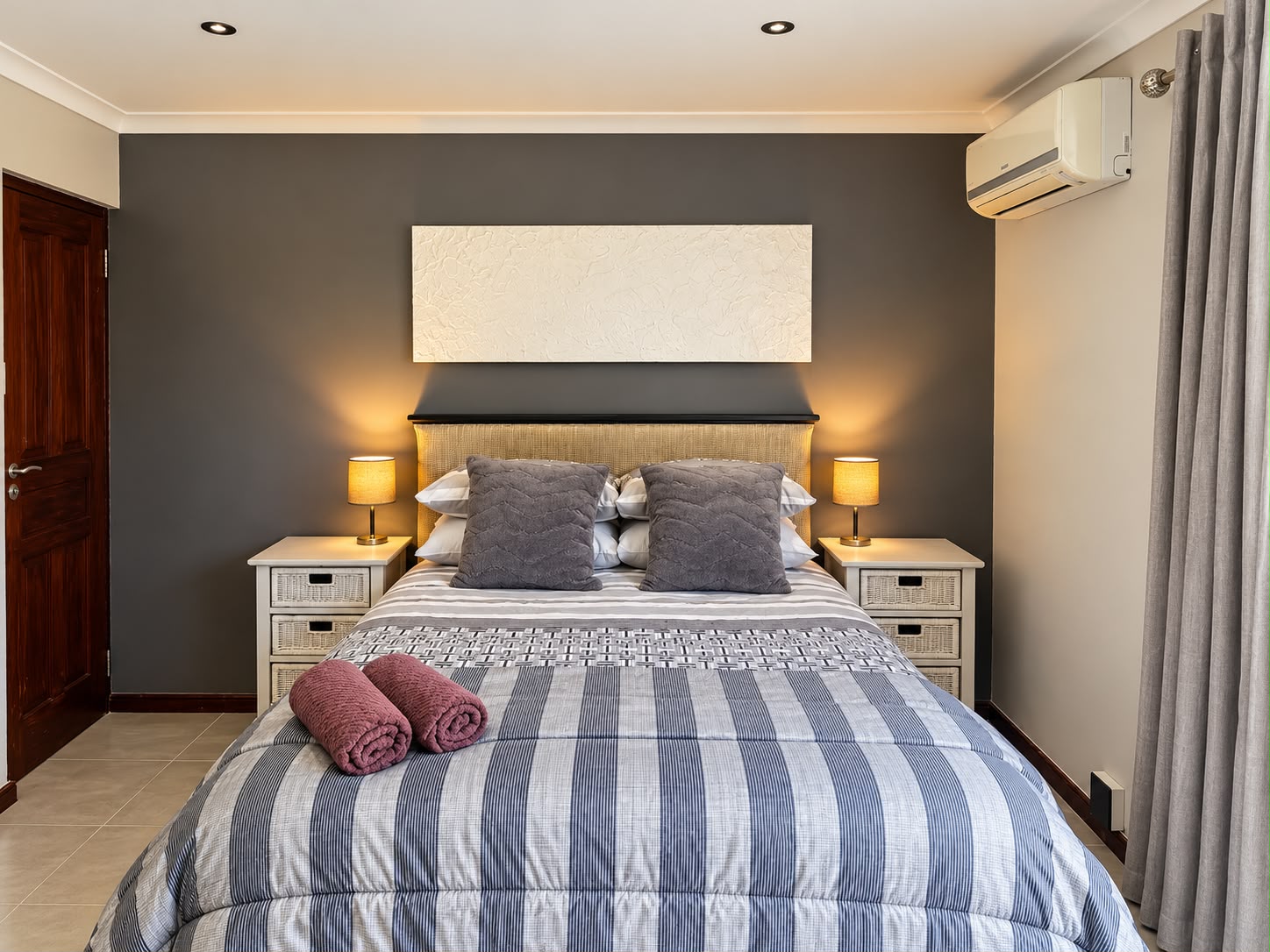 Azura Sleep - Studio